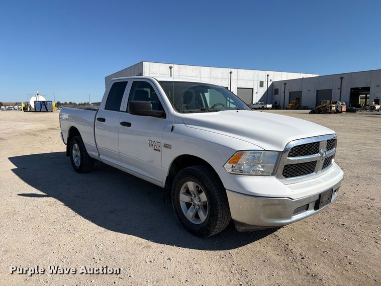 image for item EX1033 2019 RAM 1500 Crew Cab pickup truck