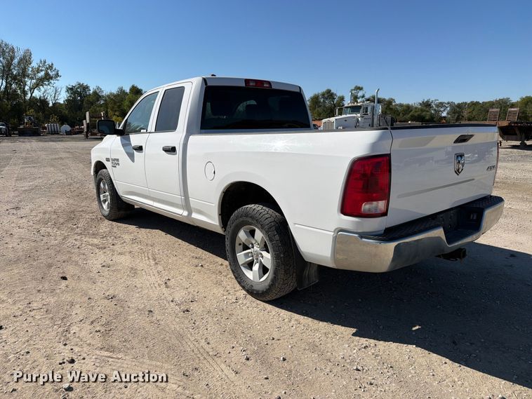 image for item EX1033 2019 RAM 1500 Crew Cab pickup truck