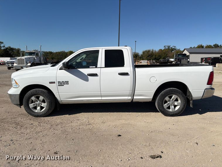image for item EX1033 2019 RAM 1500 Crew Cab pickup truck