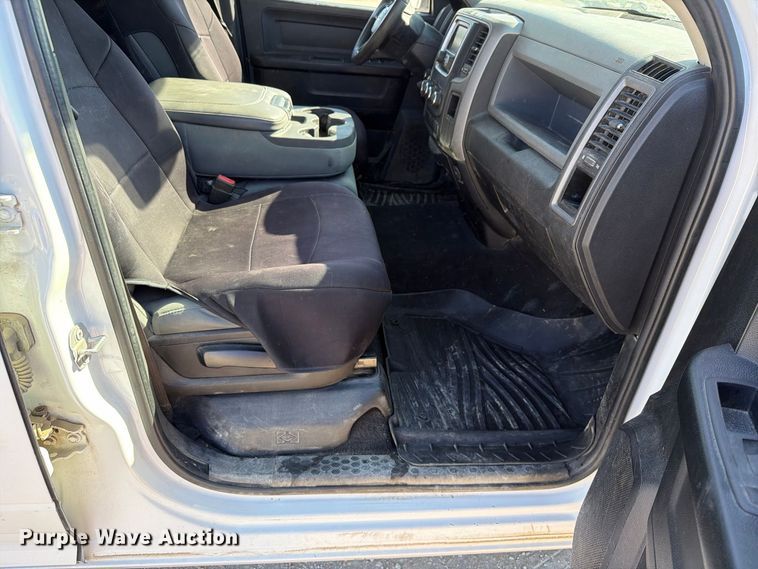 image for item EX1033 2019 RAM 1500 Crew Cab pickup truck