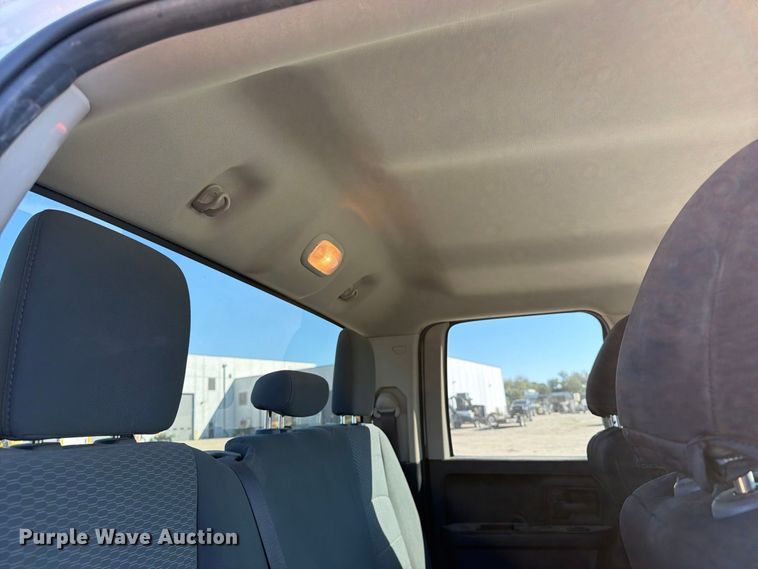 image for item EX1033 2019 RAM 1500 Crew Cab pickup truck