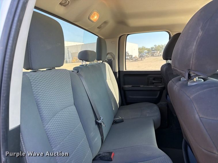 image for item EX1033 2019 RAM 1500 Crew Cab pickup truck