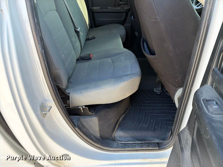 image for item EX1033 2019 RAM 1500 Crew Cab pickup truck
