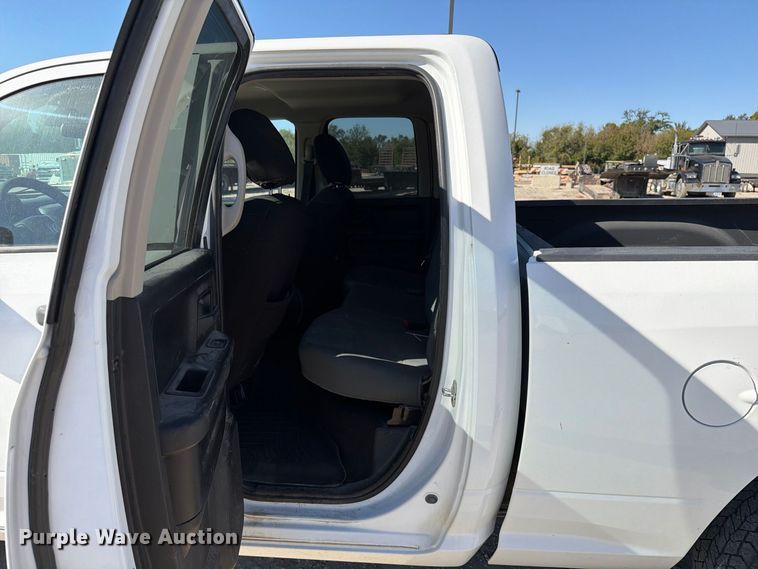 image for item EX1033 2019 RAM 1500 Crew Cab pickup truck