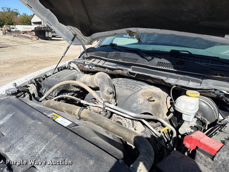 image for item EX1033 2019 RAM 1500 Crew Cab pickup truck