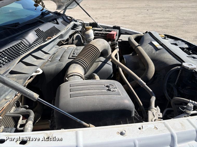 image for item EX1033 2019 RAM 1500 Crew Cab pickup truck