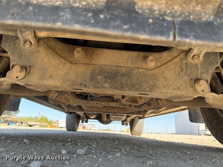 image for item EX1033 2019 RAM 1500 Crew Cab pickup truck