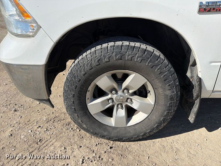 image for item EX1033 2019 RAM 1500 Crew Cab pickup truck