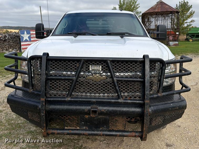 image for item EX1047 2008 Chevrolet Silverado 2500HD Ext. Cab dump flatbed pickup truck