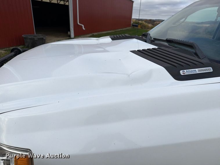 image for item EX1047 2008 Chevrolet Silverado 2500HD Ext. Cab dump flatbed pickup truck