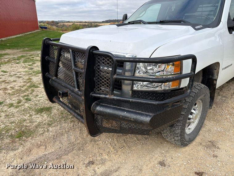 image for item EX1047 2008 Chevrolet Silverado 2500HD Ext. Cab dump flatbed pickup truck