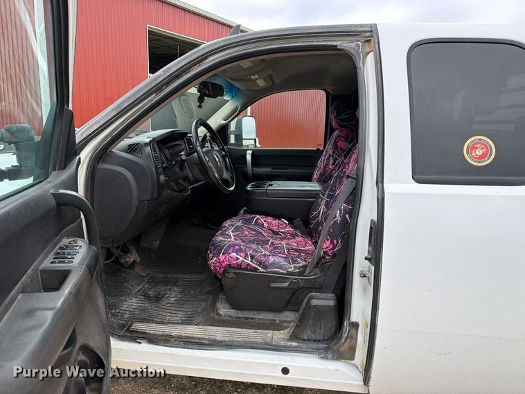 image for item EX1047 2008 Chevrolet Silverado 2500HD Ext. Cab dump flatbed pickup truck