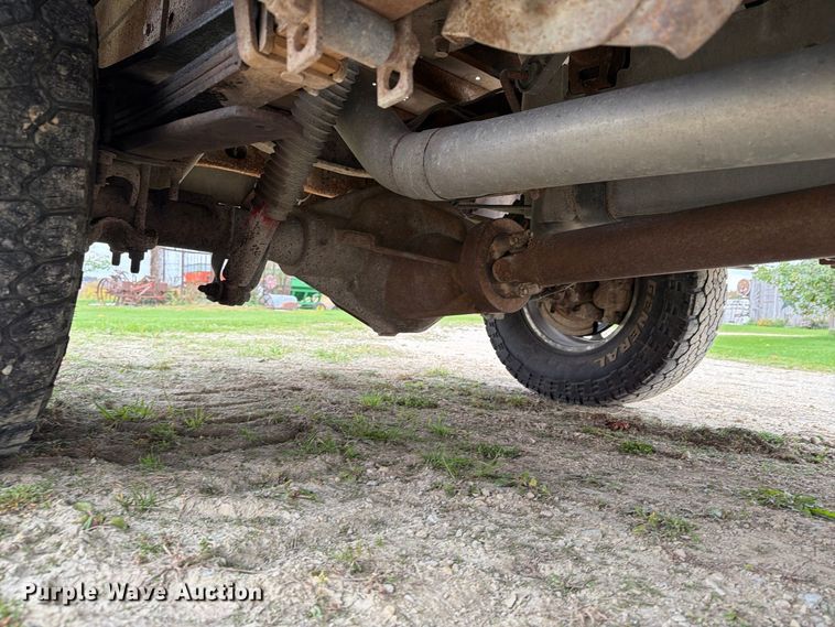 image for item EX1047 2008 Chevrolet Silverado 2500HD Ext. Cab dump flatbed pickup truck