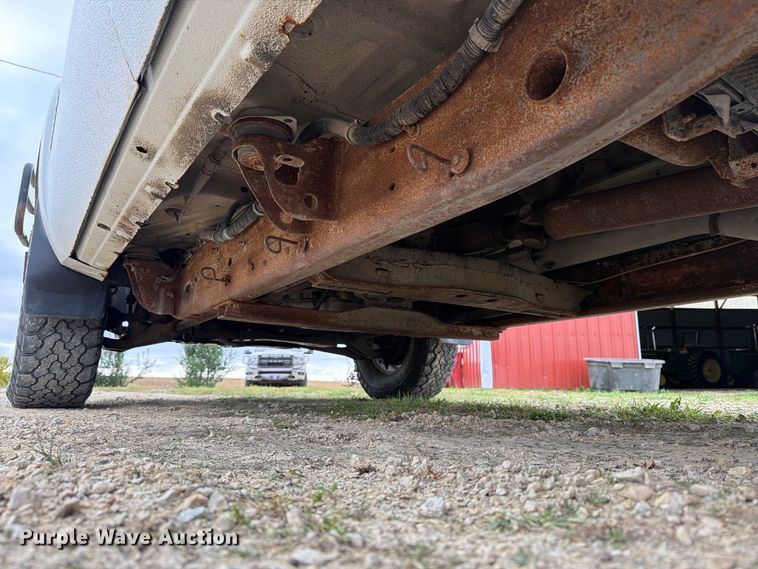 image for item EX1047 2008 Chevrolet Silverado 2500HD Ext. Cab dump flatbed pickup truck