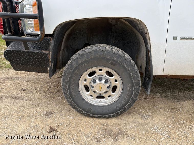 image for item EX1047 2008 Chevrolet Silverado 2500HD Ext. Cab dump flatbed pickup truck