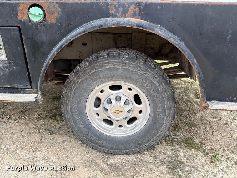 image for item EX1047 2008 Chevrolet Silverado 2500HD Ext. Cab dump flatbed pickup truck