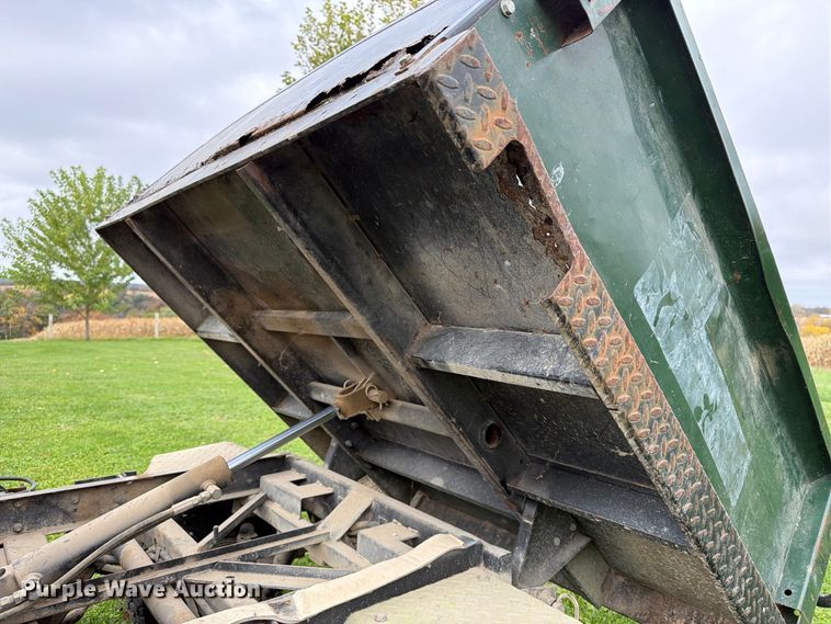 image for item EX1052 1987 Cushman Truckster utility vehicle