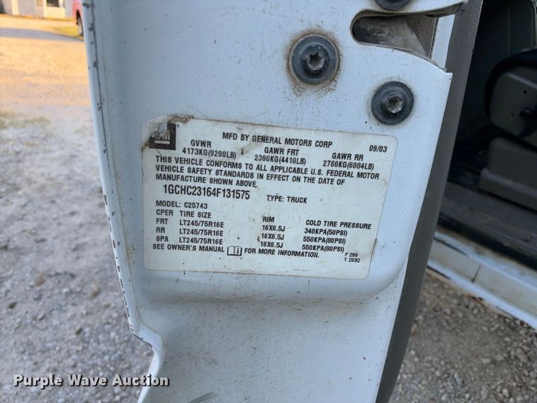 image for item EX1492 2004 Chevrolet Silverado 2500HD Crew Cab pickup truck