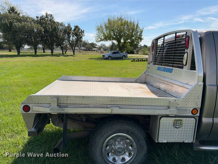 image for item EX2277 2003 Ford F250 Super Duty XLT Crew Cab flatbed pickup truck