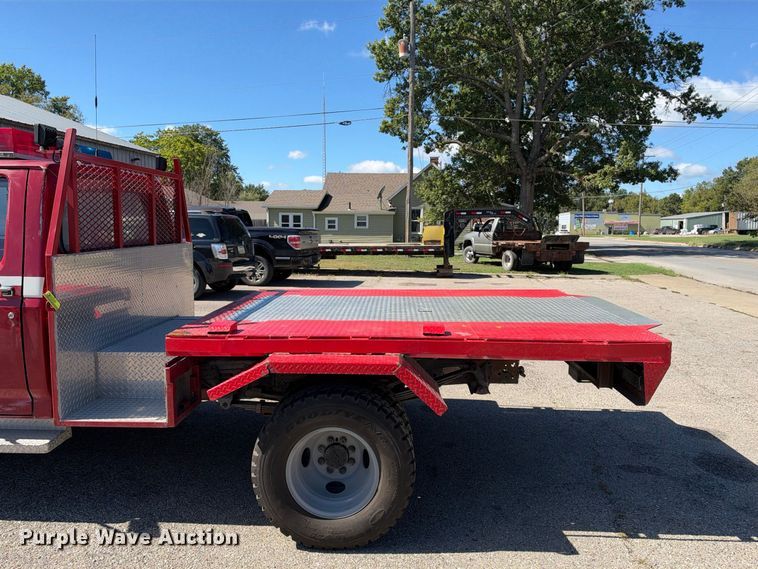 image for item EX2324 1988 Ford F250 flatbed pickup truck