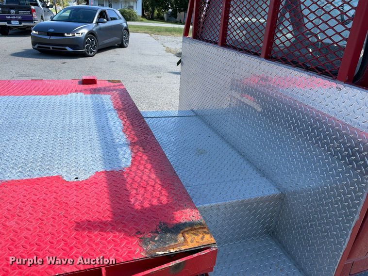 image for item EX2324 1988 Ford F250 flatbed pickup truck