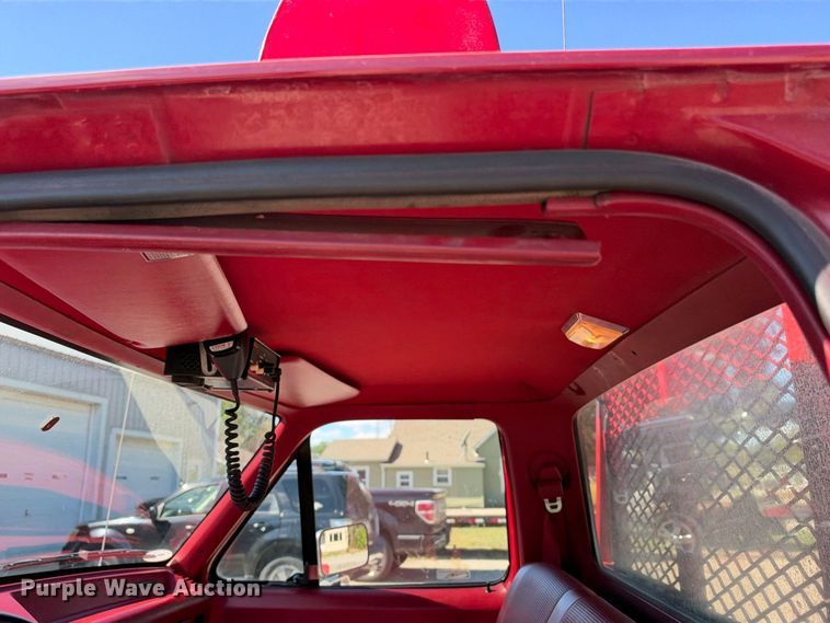 image for item EX2324 1988 Ford F250 flatbed pickup truck