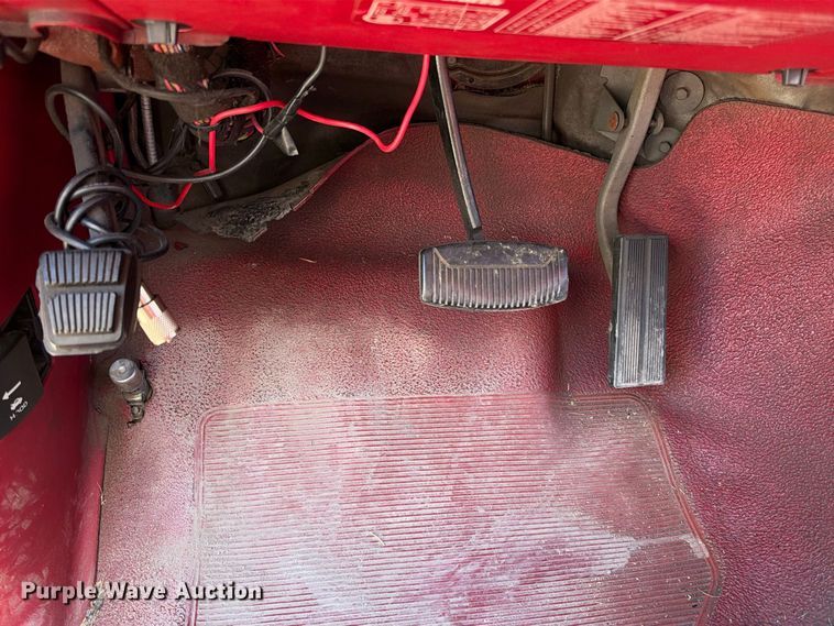 image for item EX2324 1988 Ford F250 flatbed pickup truck