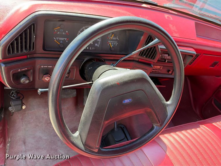 image for item EX2324 1988 Ford F250 flatbed pickup truck
