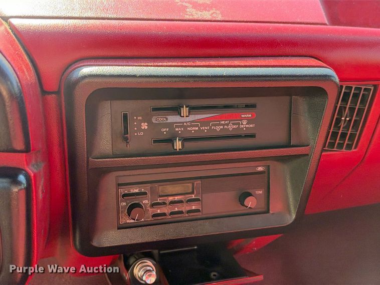 image for item EX2324 1988 Ford F250 flatbed pickup truck
