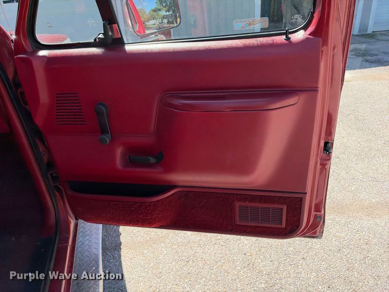 image for item EX2324 1988 Ford F250 flatbed pickup truck