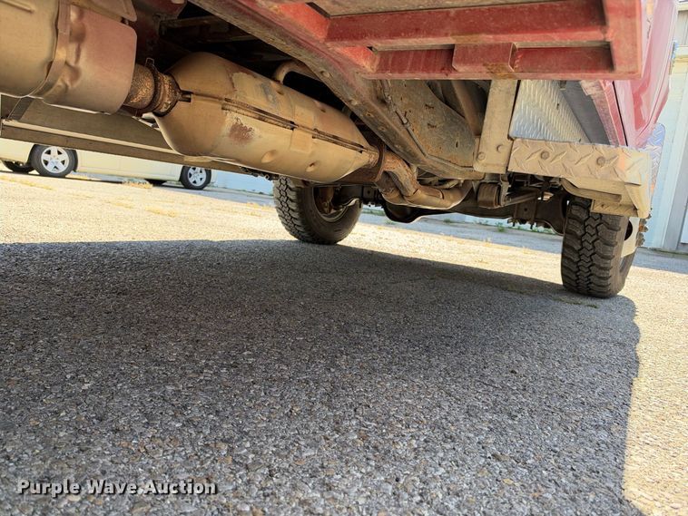 image for item EX2324 1988 Ford F250 flatbed pickup truck