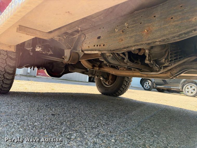 image for item EX2324 1988 Ford F250 flatbed pickup truck