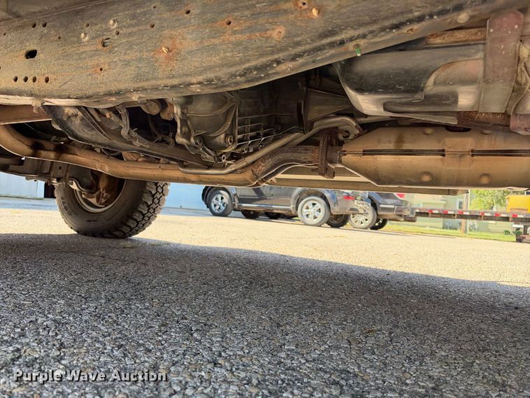 image for item EX2324 1988 Ford F250 flatbed pickup truck