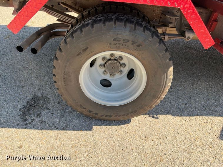 image for item EX2324 1988 Ford F250 flatbed pickup truck