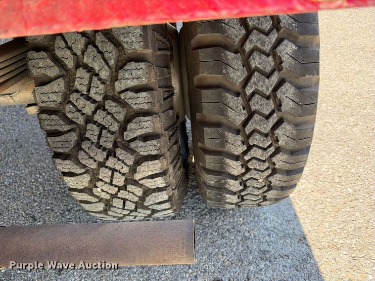 image for item EX2324 1988 Ford F250 flatbed pickup truck