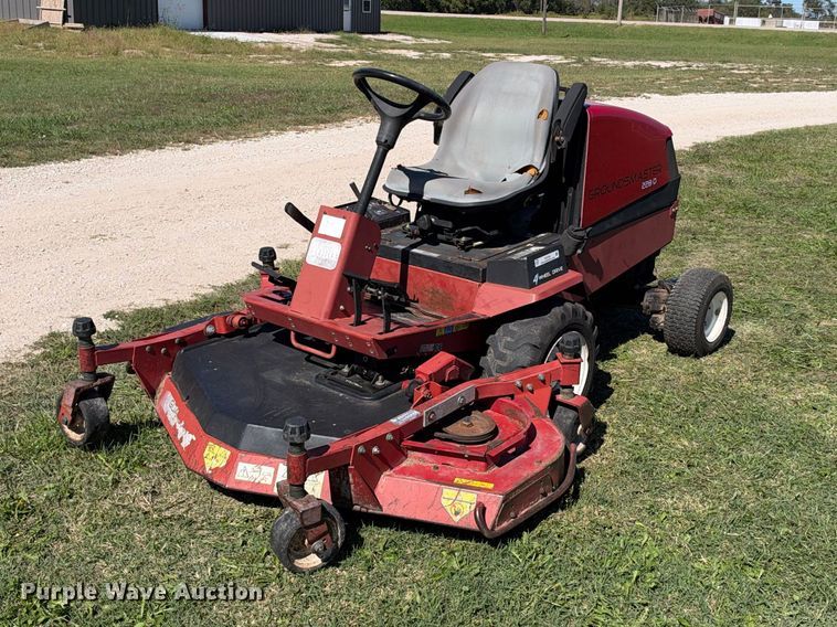 Toro Groundsmaster 228-D lawn mower