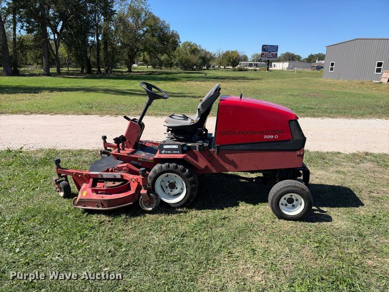 image for item EX2328 Toro Groundsmaster 228-D lawn mower