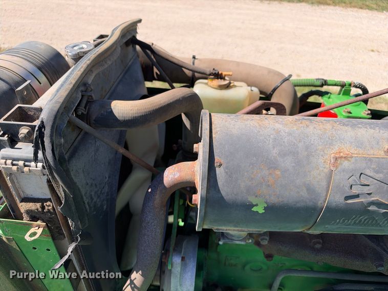 image for item EX2330 2004 John Deere 990 tractor