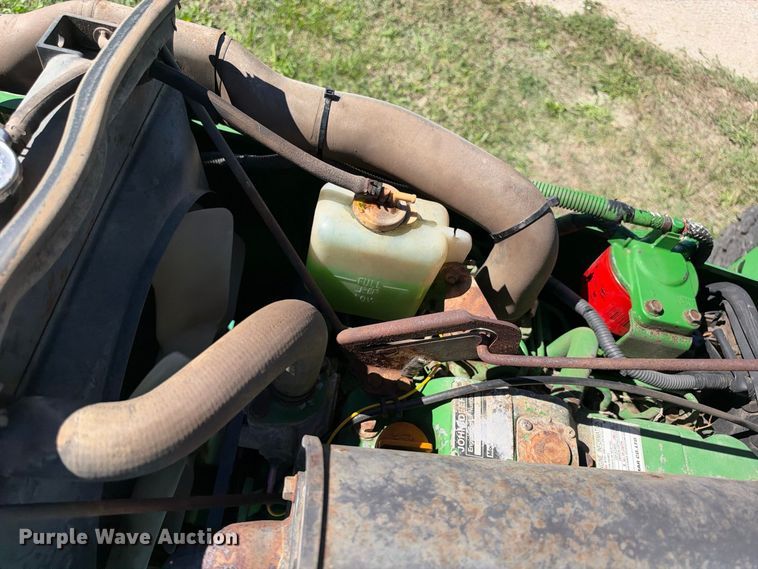 image for item EX2330 2004 John Deere 990 tractor