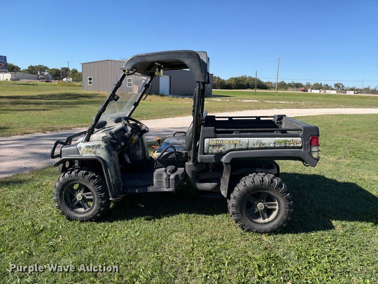 image for item EX2340 2006 John Deere Gator 825E utility vehicle