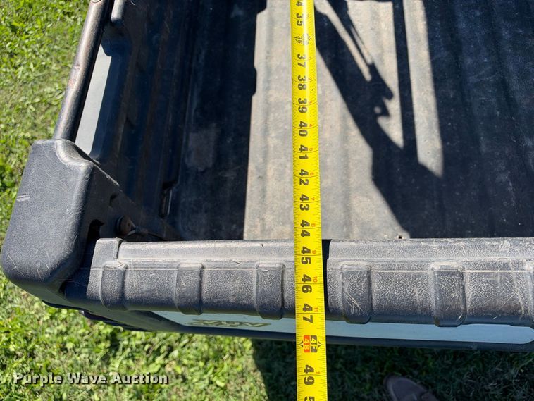 image for item EX2340 2006 John Deere Gator 825E utility vehicle