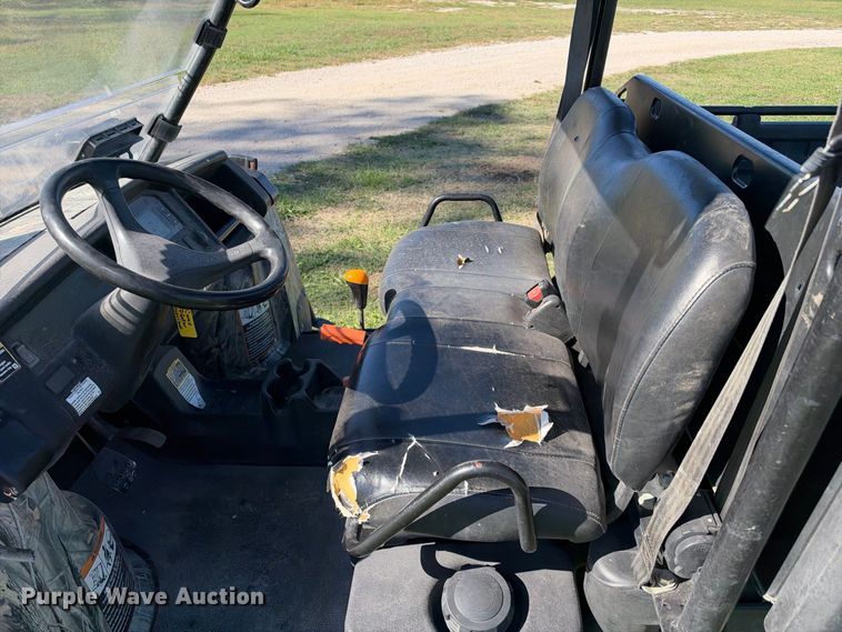 image for item EX2340 2006 John Deere Gator 825E utility vehicle