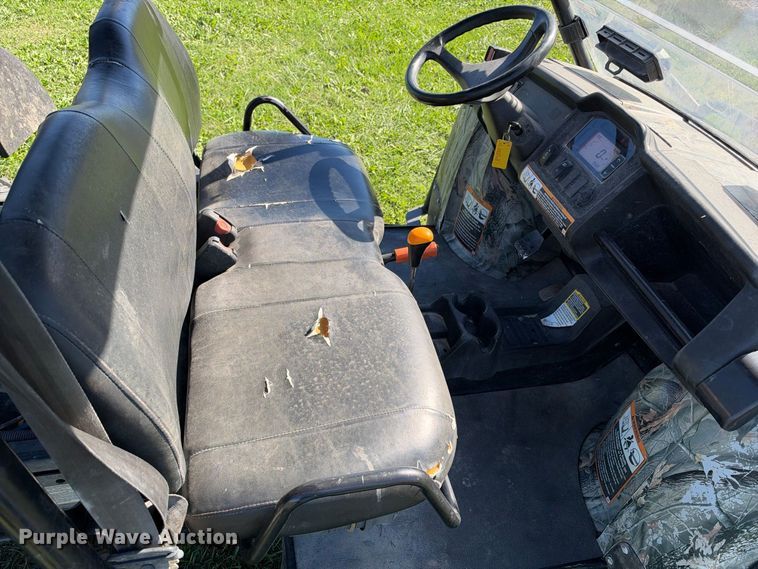 image for item EX2340 2006 John Deere Gator 825E utility vehicle