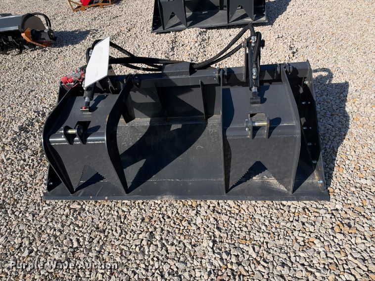 image for item EX2424 2026 Landhonor SGB-11 skid steer grapple bucket