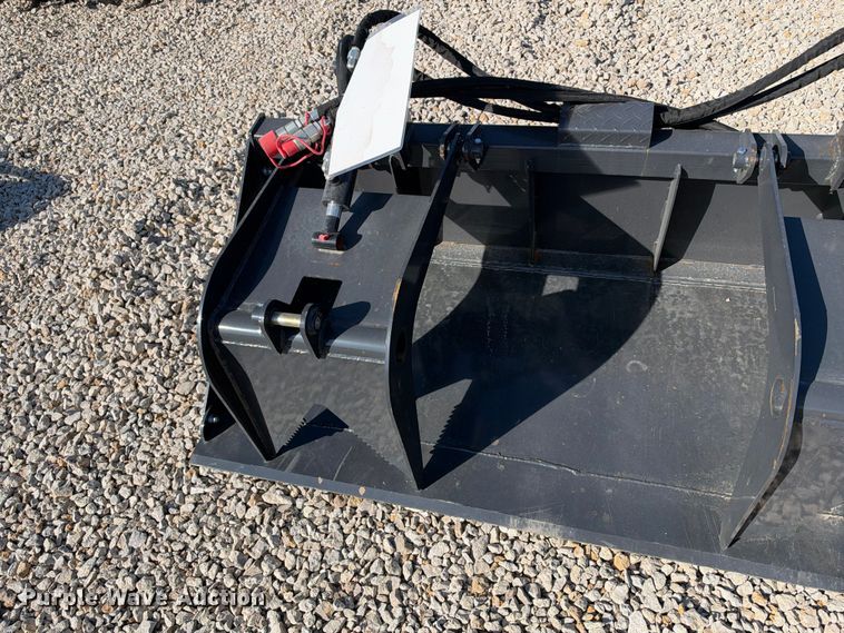 image for item EX2424 2026 Landhonor SGB-11 skid steer grapple bucket