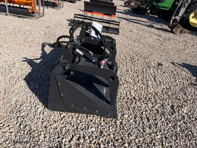 image for item EX2425 2026 LandHonor SGB-11 skid steer grapple bucket