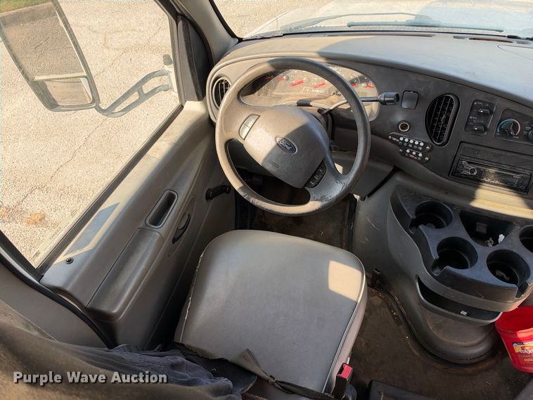 image for item EX2457 2008 Ford E350 Super Duty shuttle bus