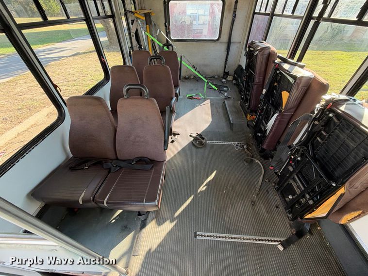 image for item EX2457 2008 Ford E350 Super Duty shuttle bus