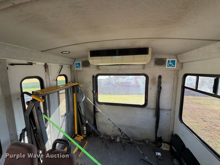 image for item EX2457 2008 Ford E350 Super Duty shuttle bus