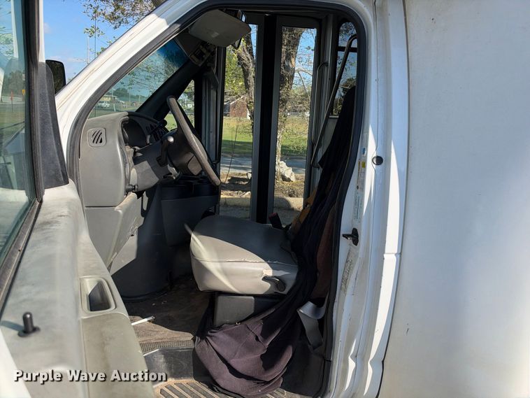 image for item EX2457 2008 Ford E350 Super Duty shuttle bus